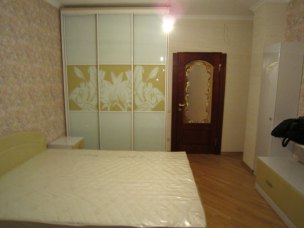 Шкаф в спальне